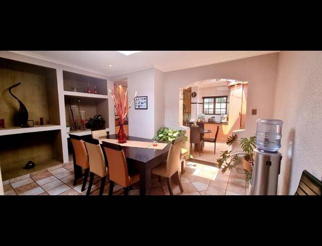 4 BEDROOM HOUSE FOR SALE IN GLENVISTA